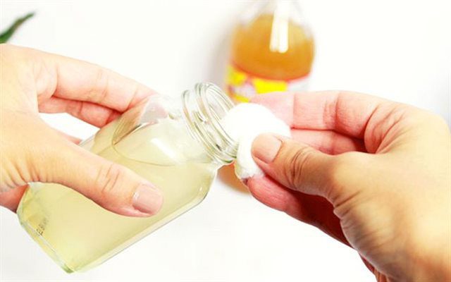 Cách đuổi chuột trên trần nhà bằng giấm