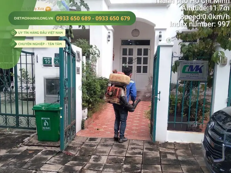 phun diệt côn trùng